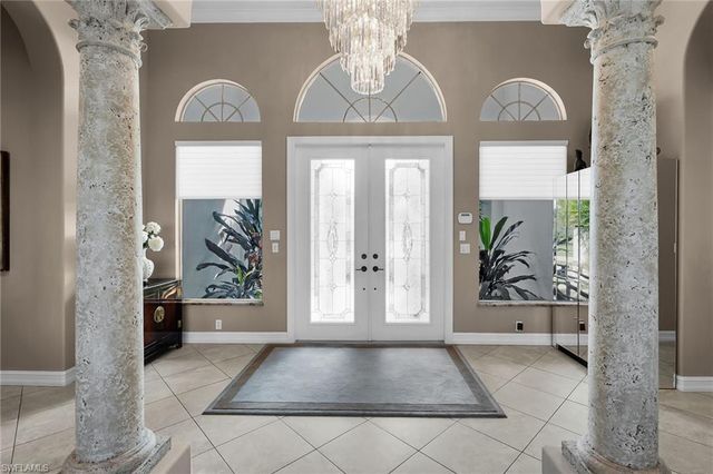 136 Shorecrest CT, Marco Island, FL 34145