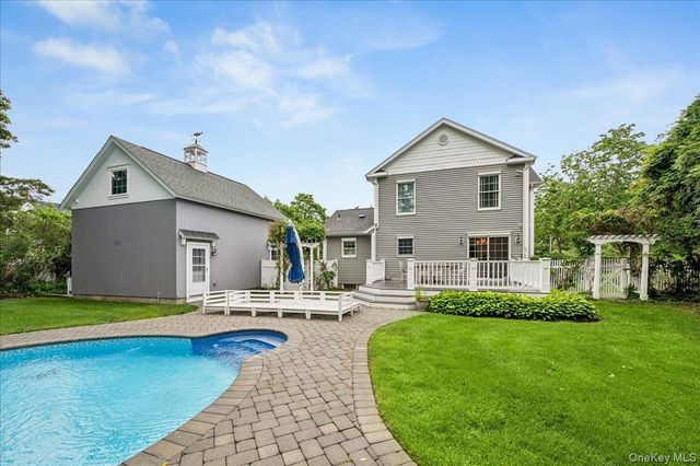 202 Bayport Avenue, Bayport, NY 11705
