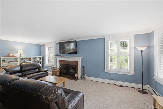 202 Bayport Avenue, Bayport, NY 11705