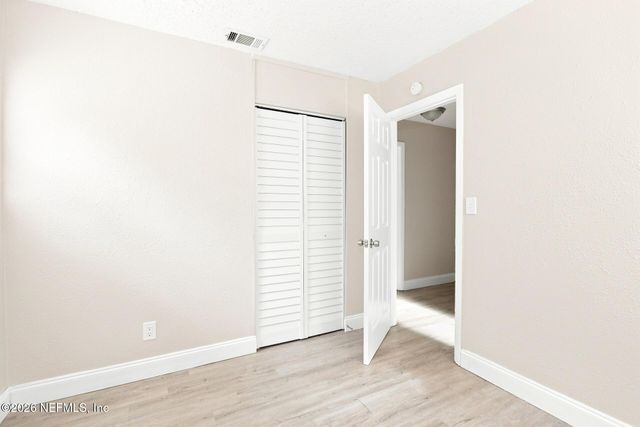 6813 TINKERBELL Lane, Jacksonville, FL 32210