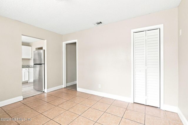 6813 TINKERBELL Lane, Jacksonville, FL 32210