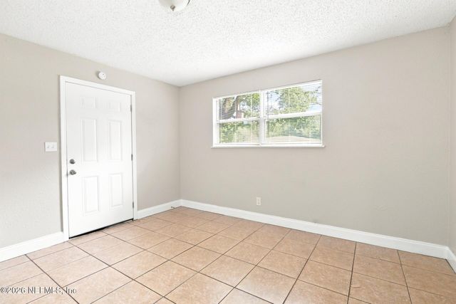 6813 TINKERBELL Lane, Jacksonville, FL 32210