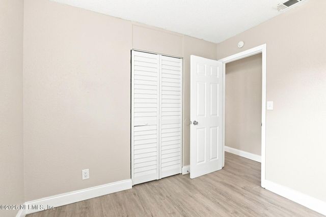 6813 TINKERBELL Lane, Jacksonville, FL 32210