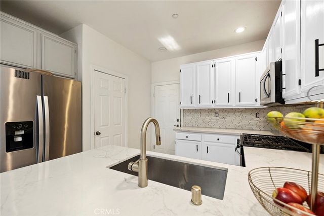 41945 Davenport Way D, Murrieta, CA 92562