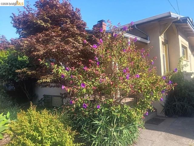 915 39Th St, Oakland, CA 94608