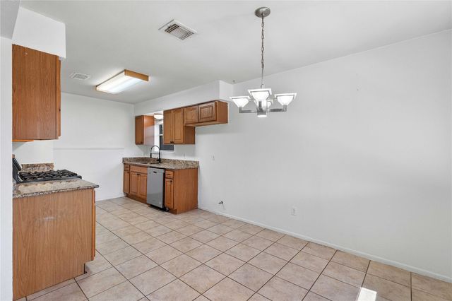 1703 Packsaddle Lane, Baytown, TX 77521