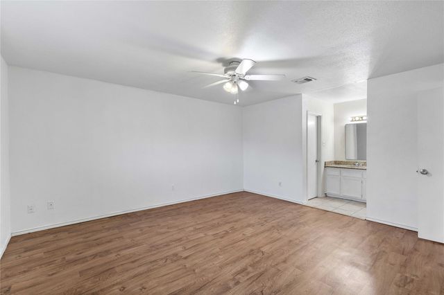 1703 Packsaddle Lane, Baytown, TX 77521