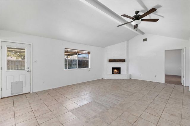 1703 Packsaddle Lane, Baytown, TX 77521