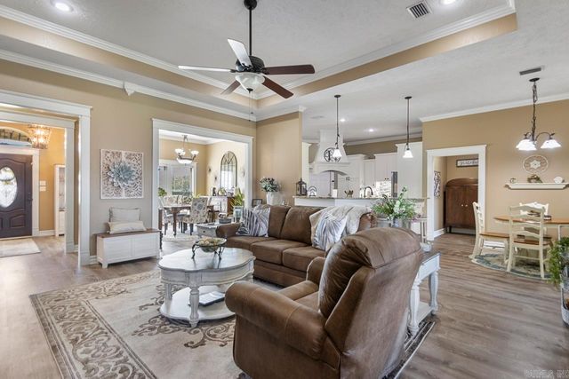 8 Abbie Drive, Vilonia, AR 72173