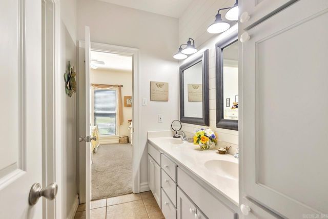 8 Abbie Drive, Vilonia, AR 72173