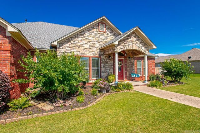 8 Abbie Drive, Vilonia, AR 72173