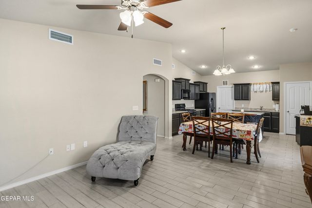 5922 Beechwood Street, Santa Teresa, NM 88008