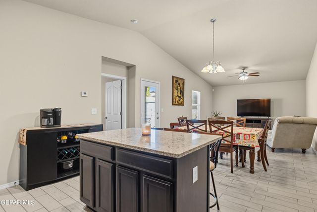 5922 Beechwood Street, Santa Teresa, NM 88008