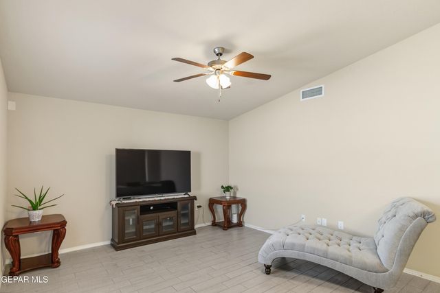 5922 Beechwood Street, Santa Teresa, NM 88008