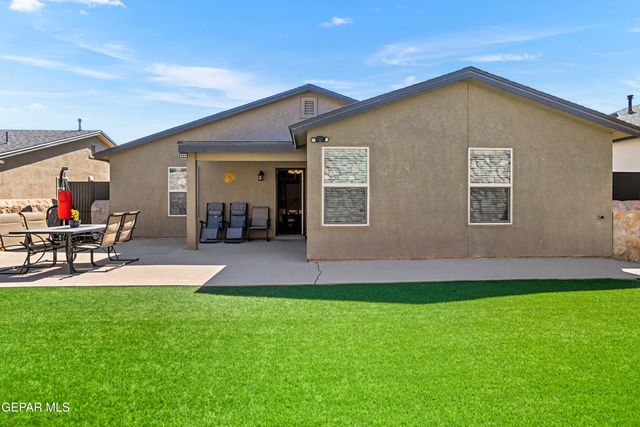5922 Beechwood Street, Santa Teresa, NM 88008