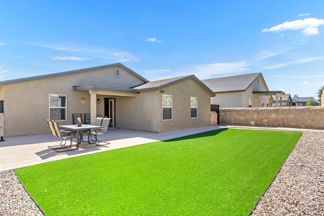 5922 Beechwood Street, Santa Teresa, NM 88008