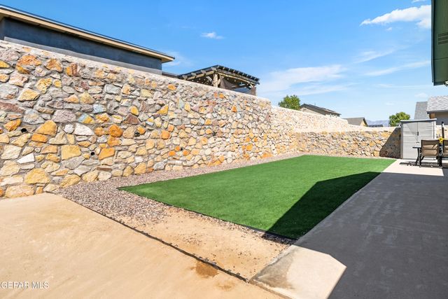 5922 Beechwood Street, Santa Teresa, NM 88008