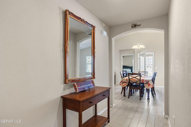 5922 Beechwood Street, Santa Teresa, NM 88008