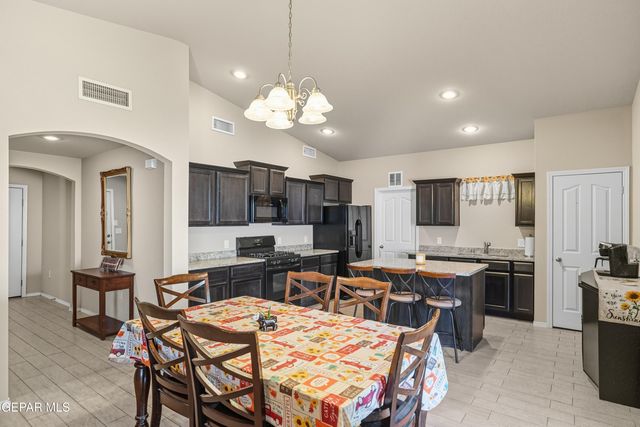 5922 Beechwood Street, Santa Teresa, NM 88008