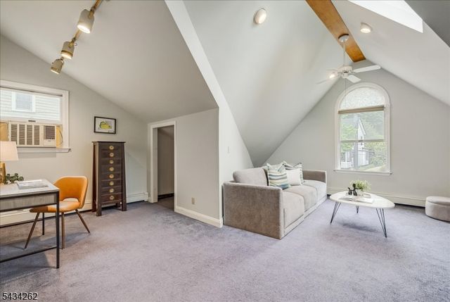 74 Park Ave, Verona Twp., NJ 07044