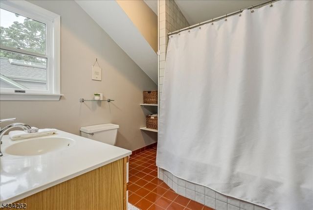 74 Park Ave, Verona Twp., NJ 07044