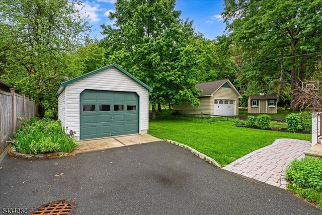 74 Park Ave, Verona Twp., NJ 07044