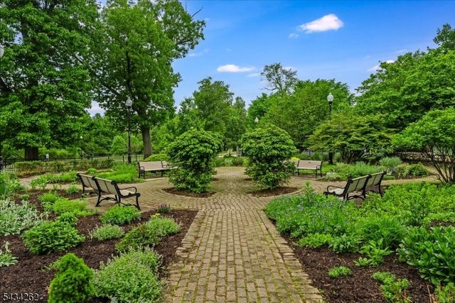 74 Park Ave, Verona Twp., NJ 07044