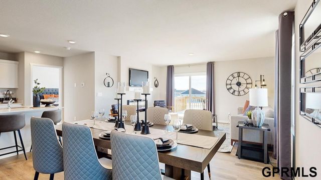 17530 Virginia Street, Omaha, NE 68136
