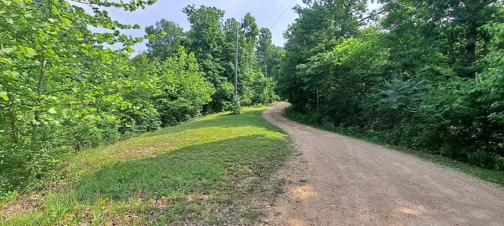 1027 Garland Hollow Rd, Pegram, TN 37143