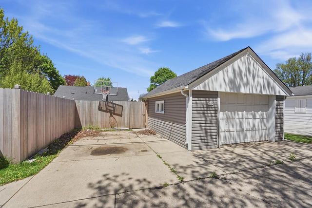 3809 Morris AVENUE, Cudahy, WI 53110