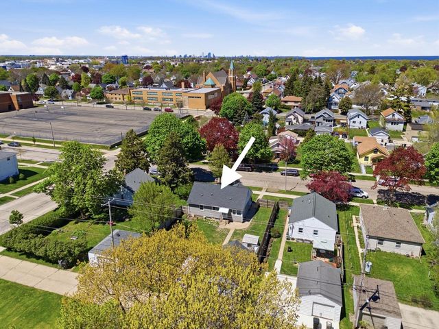 3809 Morris AVENUE, Cudahy, WI 53110