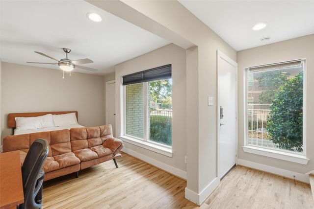 2325 Stutz Drive 37, Dallas, TX 75235