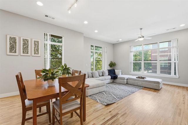 2325 Stutz Drive 37, Dallas, TX 75235