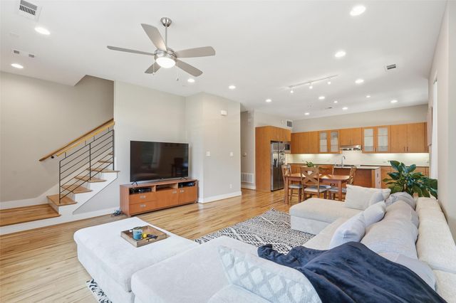 2325 Stutz Drive 37, Dallas, TX 75235