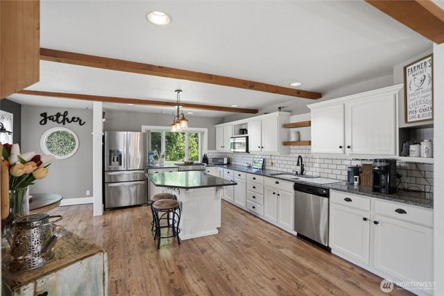 10706 Crescent Valley Drive NW, Gig Harbor, WA 98335