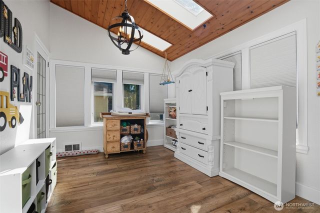 10706 Crescent Valley Drive NW, Gig Harbor, WA 98335