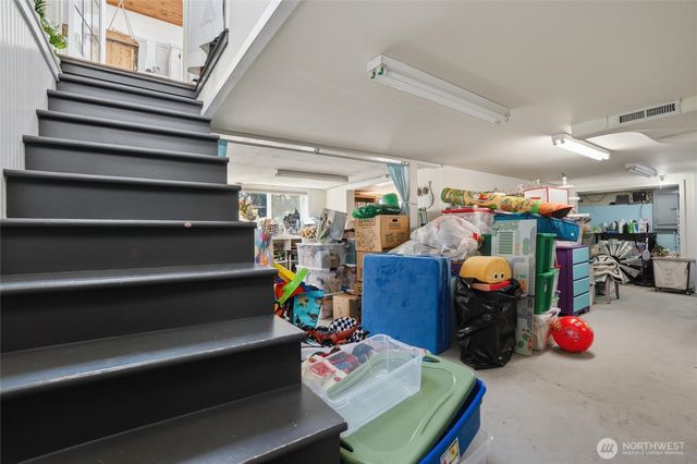 10706 Crescent Valley Drive NW, Gig Harbor, WA 98335