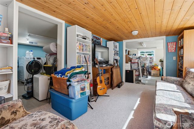 10706 Crescent Valley Drive NW, Gig Harbor, WA 98335