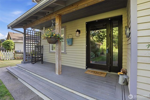 10706 Crescent Valley Drive NW, Gig Harbor, WA 98335