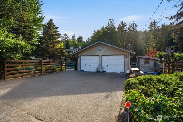 10706 Crescent Valley Drive NW, Gig Harbor, WA 98335