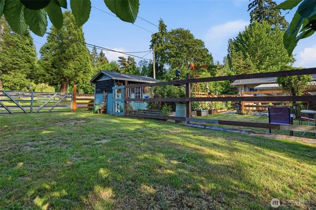 10706 Crescent Valley Drive NW, Gig Harbor, WA 98335