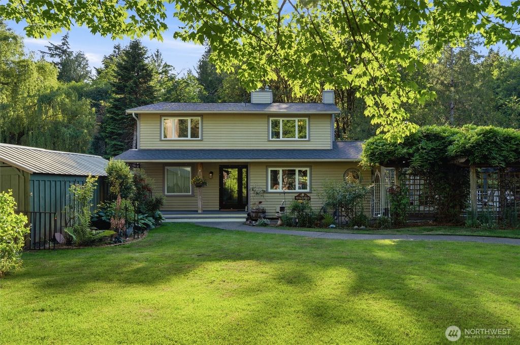 10706 Crescent Valley Drive NW, Gig Harbor, WA 98335
