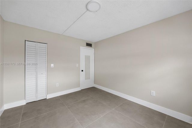1720 Cleveland Street 107E, Hollywood, FL 33020