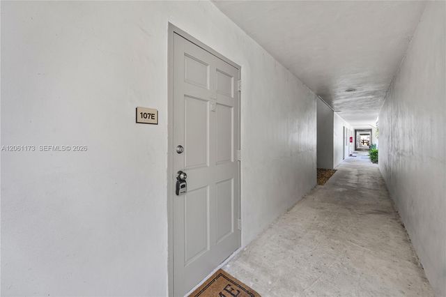 1720 Cleveland Street 107E, Hollywood, FL 33020