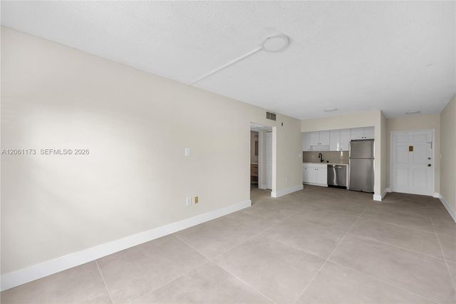 1720 Cleveland Street 107E, Hollywood, FL 33020