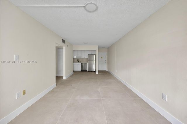 1720 Cleveland Street 107E, Hollywood, FL 33020