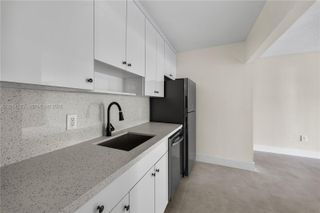 1720 Cleveland Street 107E, Hollywood, FL 33020
