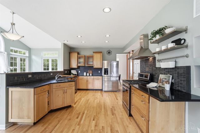 303 Delaware Drive, Hamilton Twp, OH 45039