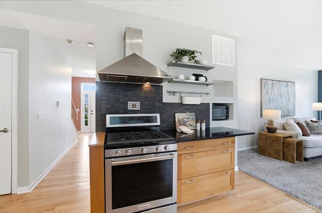 303 Delaware Drive, Hamilton Twp, OH 45039