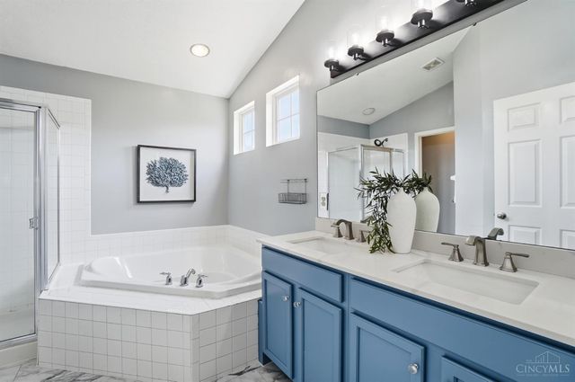 303 Delaware Drive, Hamilton Twp, OH 45039